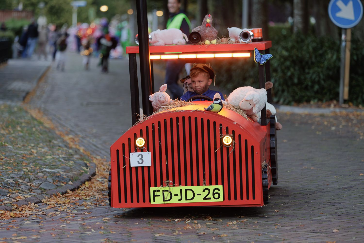 260828 optocht Langwar ZM 14 1500